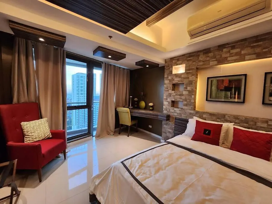 Apartment Kl Tower Executive Studio With Balcony Near Aim Makati Cbd Greenbelt Mall Manila