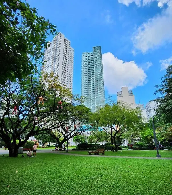 Kl Tower Executive Studio With Balcony Near Aim Makati Cbd Greenbelt Mall Manila Apartment